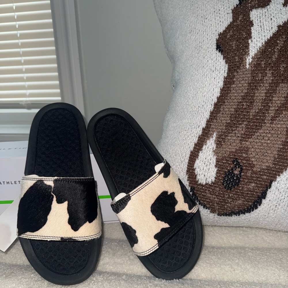 APL Cow Iconic Slides LIMITED EDITION - Picture 3 of 14